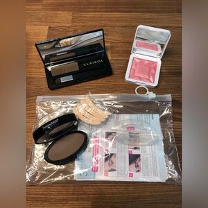 NWT Makeup